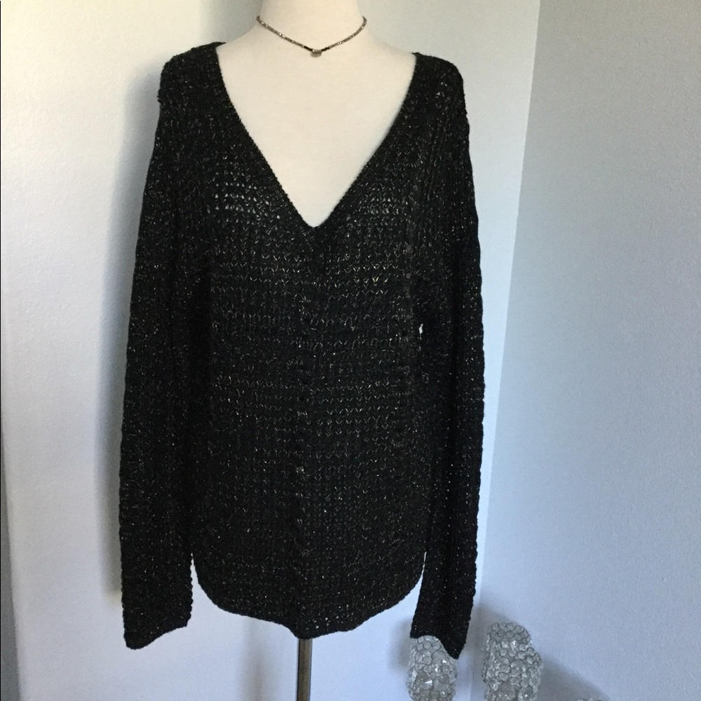 Sweater - Picture 2 of 6